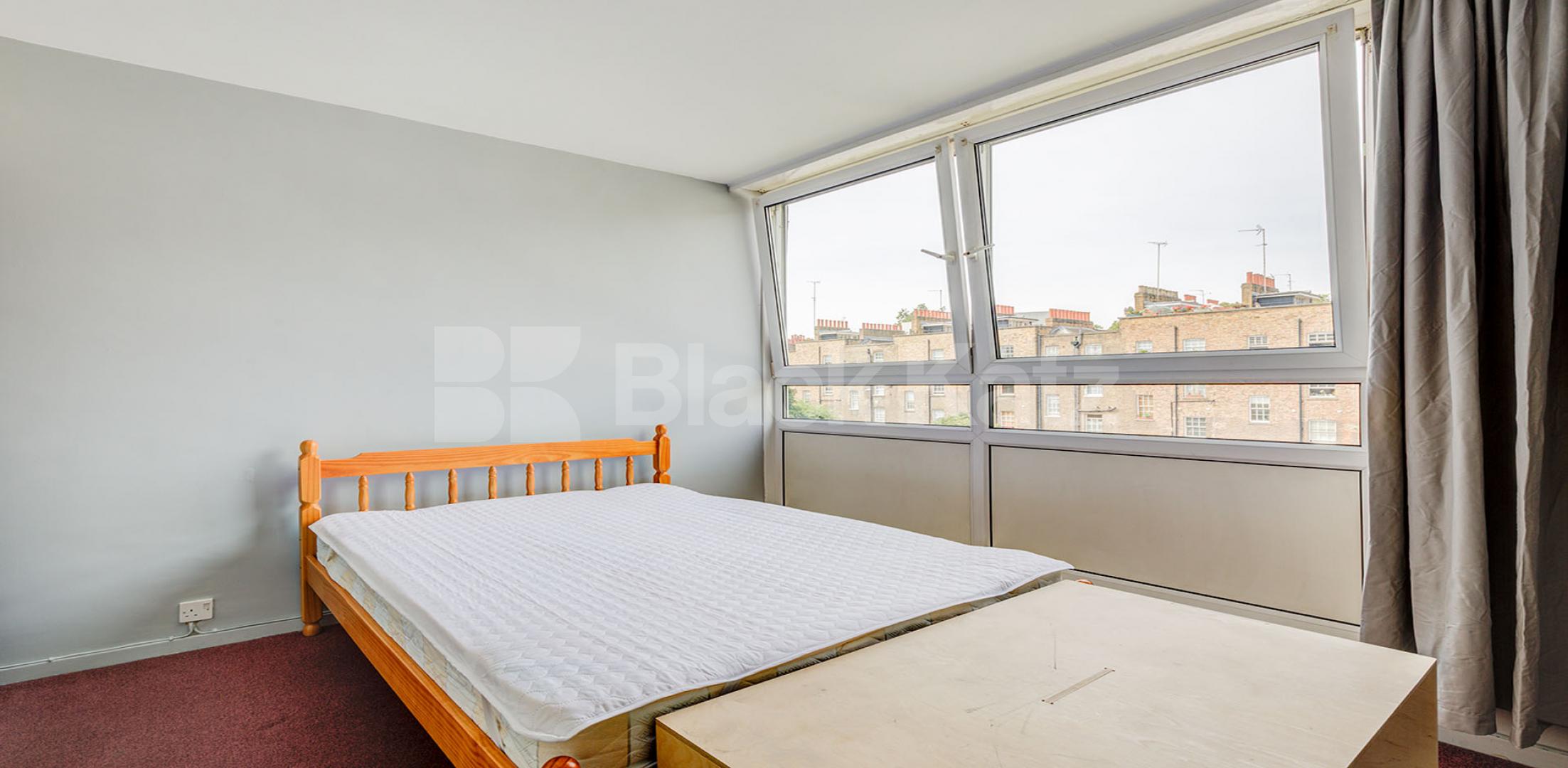 Spacious 4 bed , no lounge, mins to tube, shops and UCL Munster Square, Regents Park / Camden